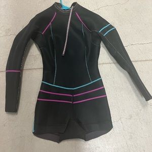 Cute prana wetsuit cheeky bottom